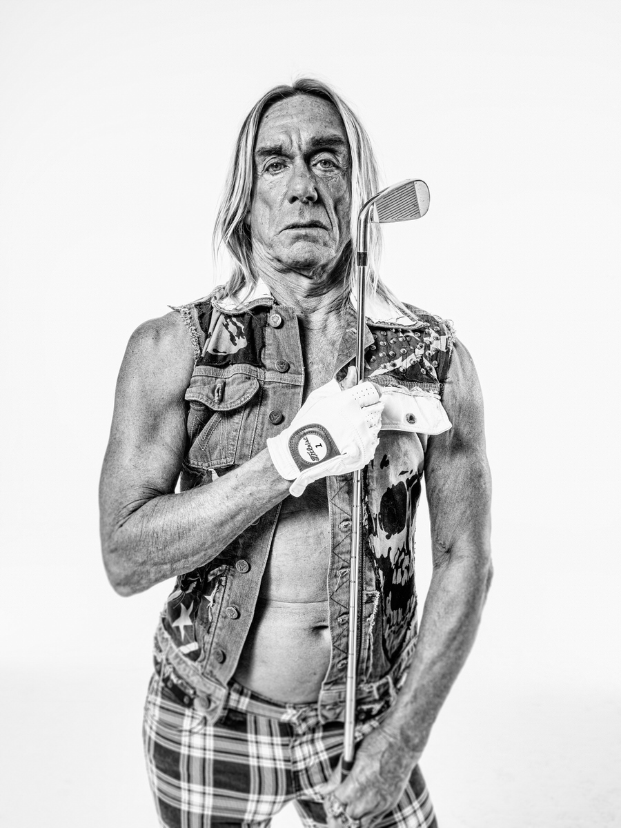 11 13 09_SwiftCover_Iggy_golfclub_0335